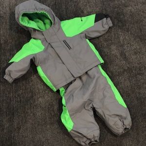 Columbia snow suit set 6 months, jacket and pants